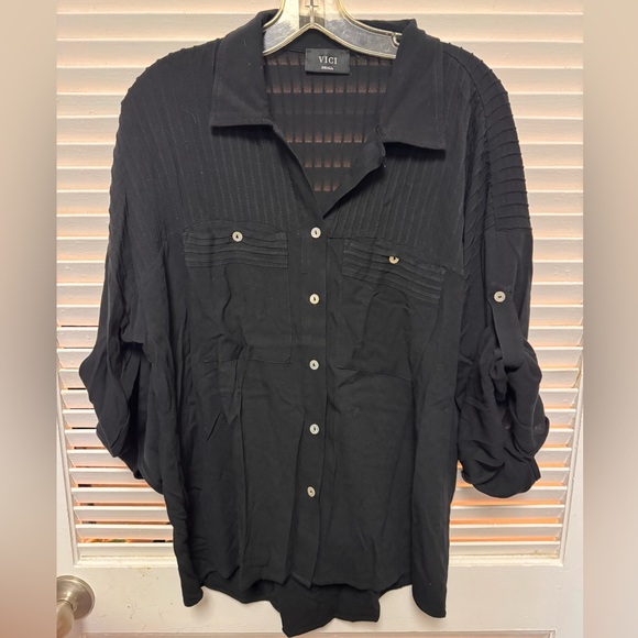 VICI black collared button up top Small - Picture 1 of 4